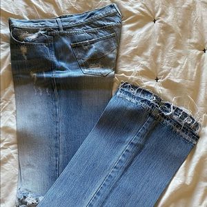 A&F Flares
Madison
Size 6 long